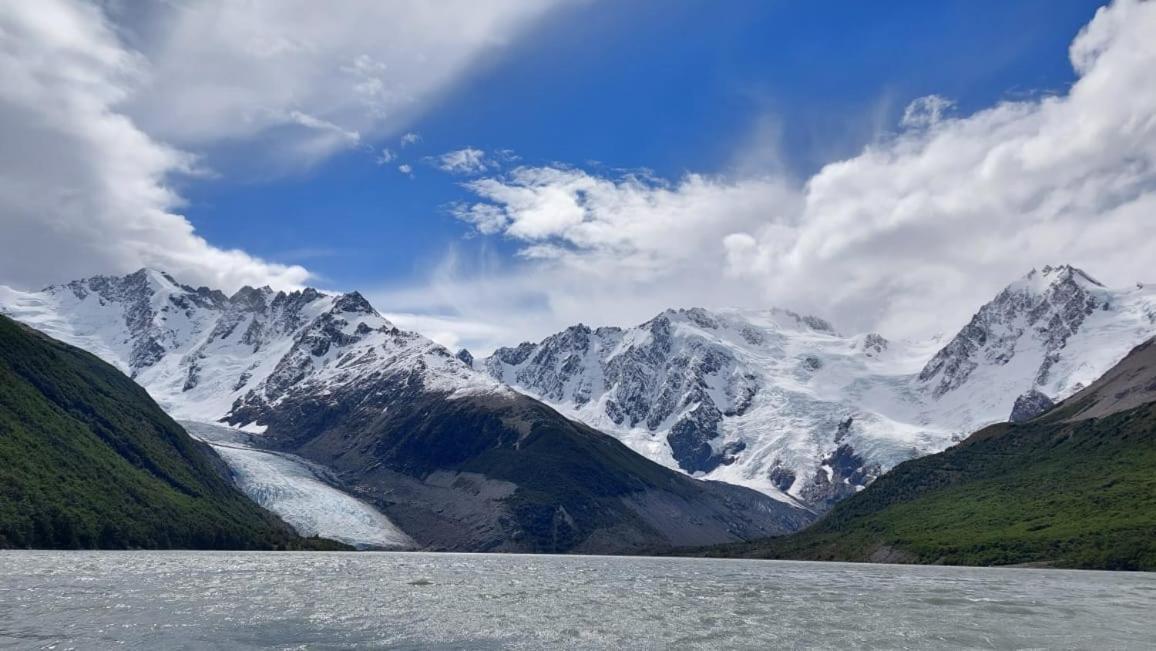 Hotel Refugio De Glaciares El Chalten Esterno foto